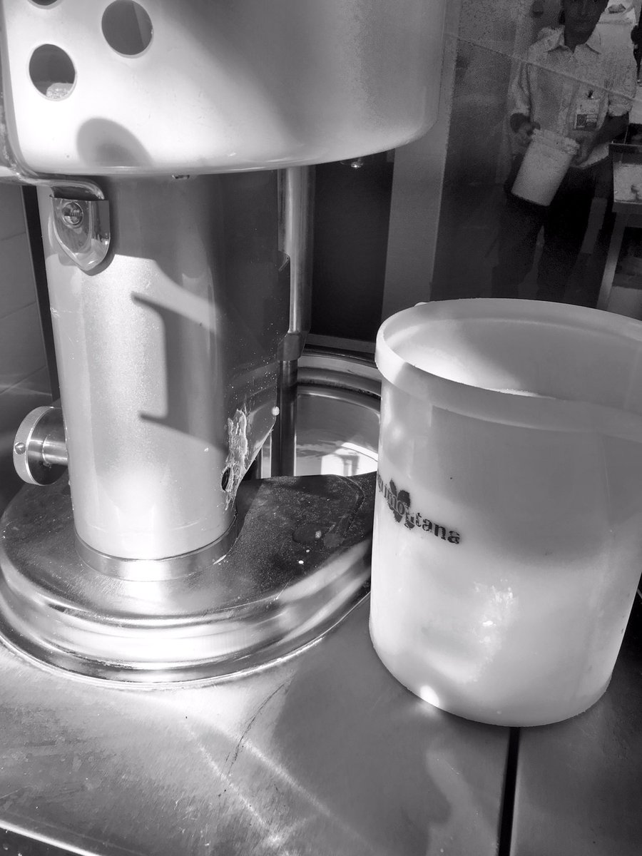 Gelato buono pulito e giusto in modalità shuffle:-) #TerraMadre #SalonedelGusto #viadelgelato