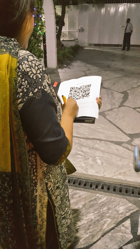 amschool80's tweet photo. Parents at #QRcode Race. https://t.co/d9b92bfQ0p