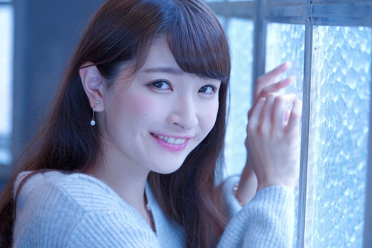 mikkun_a7's tweet photo. #FLORA_yumi @flora_yumi #FLORA撮影会
#スタジオcoucou 9.22 ⑥ #ポートレート
#トワイライト #窓辺　#写真好きな人と繋がりたい
#SONYα7Ⅱ：FE90M28G #α7II https://t.co/zZAEUATlam