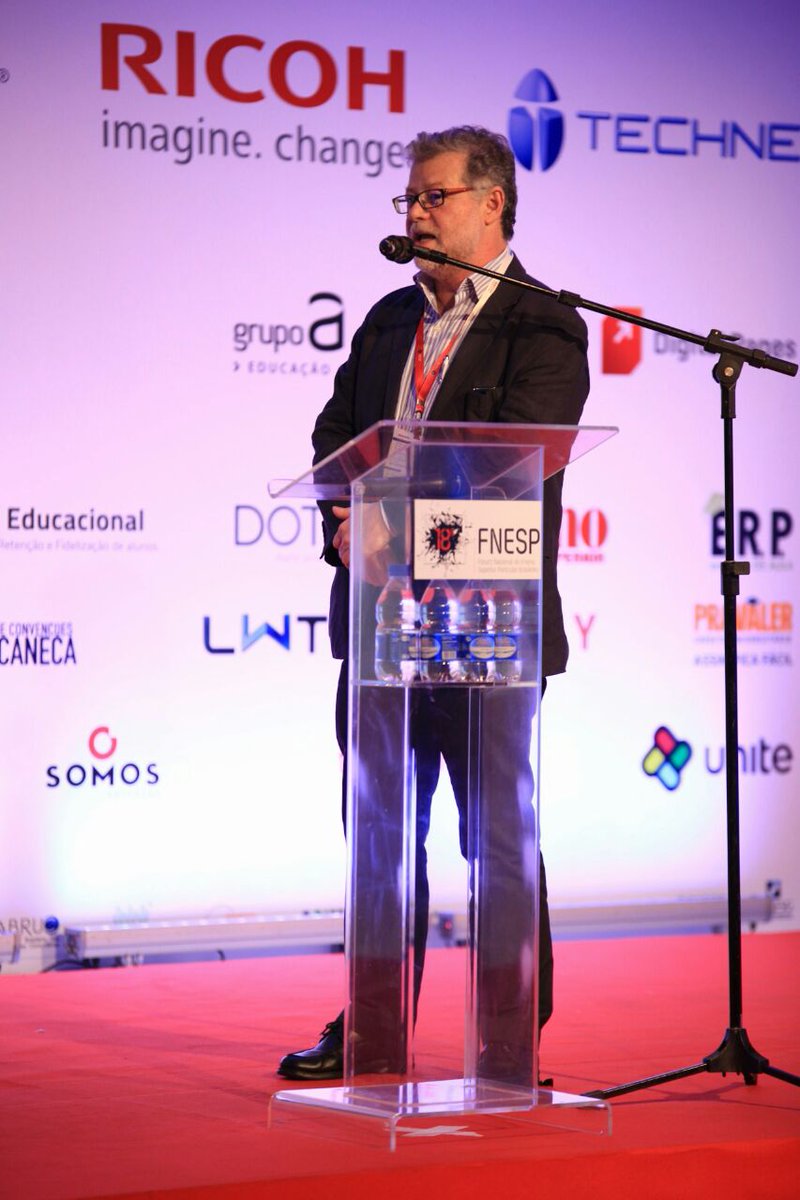 FNESP's tweet photo. "A educação não é um meio, é um fim e precisa haver valorização além do diploma", aponta Rubens Barros no #18FNESP https://t.co/Eg63mphuXR
