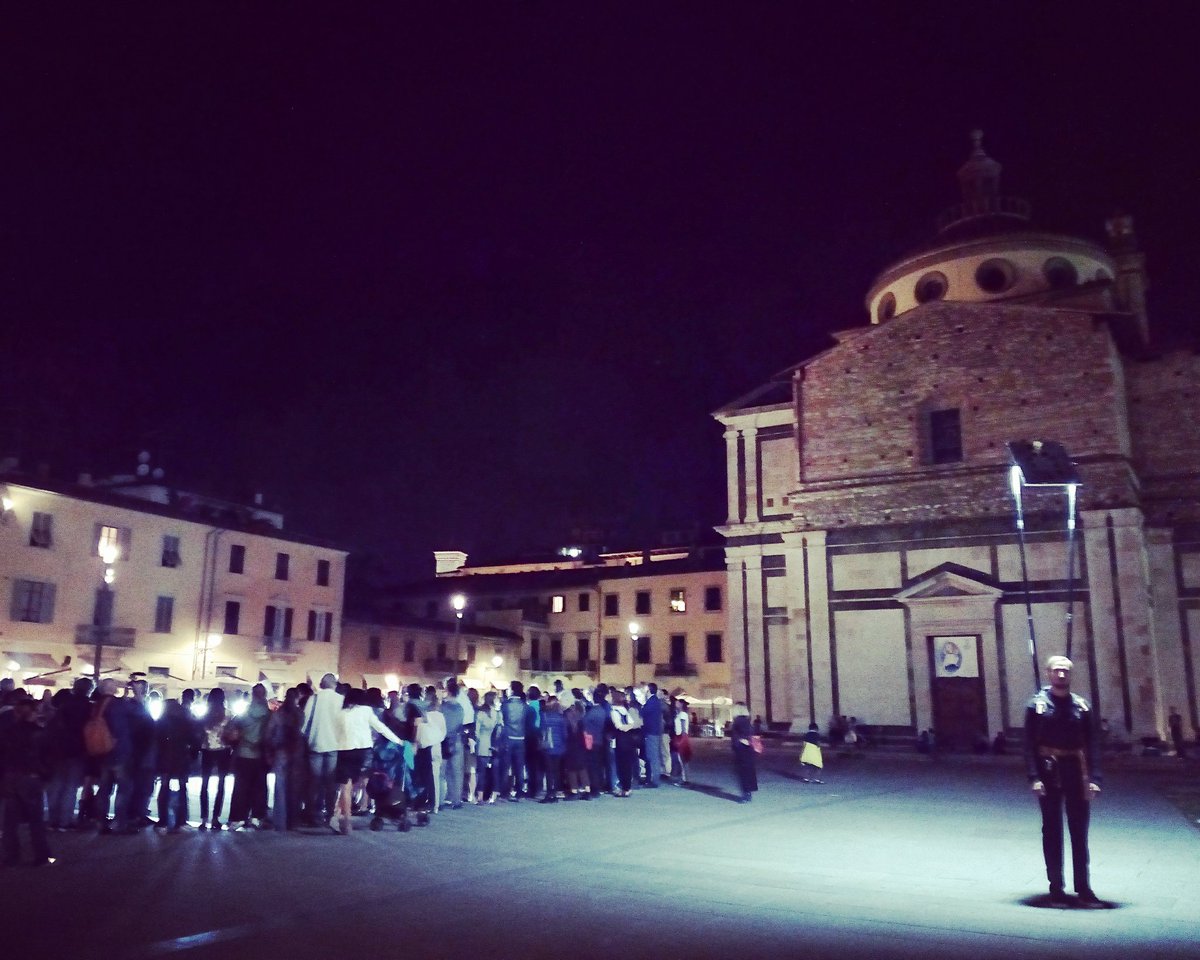 metastasioprato's tweet photo. #conte16 Danse De Nuit apre il festival in Piazza delle Carceri @borischarmatz #prato #contemporaneafestival https://t.co/HneUvTSIyf