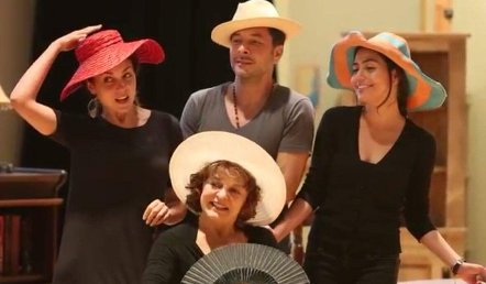 FansRaulMendez's tweet photo. @raulmijomendez con parte del elenco de #Bathinginmoonlight #FatherMonroe @mccarter #Princeton NJ https://t.co/h2CyK1Atd1