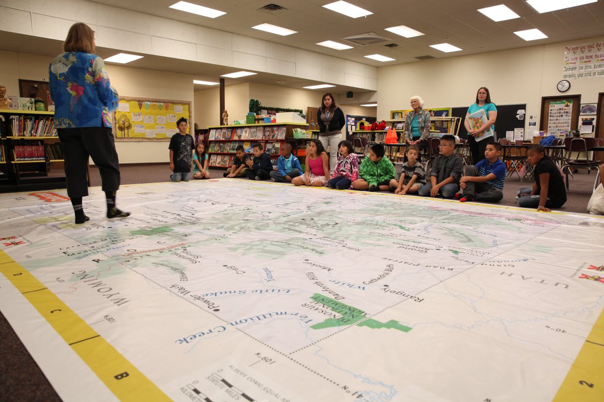 HarrisonSD2's tweet photo. Thanks to @COGeogAlliance for bringing the #ColoradoGiantMap to Bricker today! The students are learning a lot of great geography lessons! https://t.co/fWKTFpo0s3