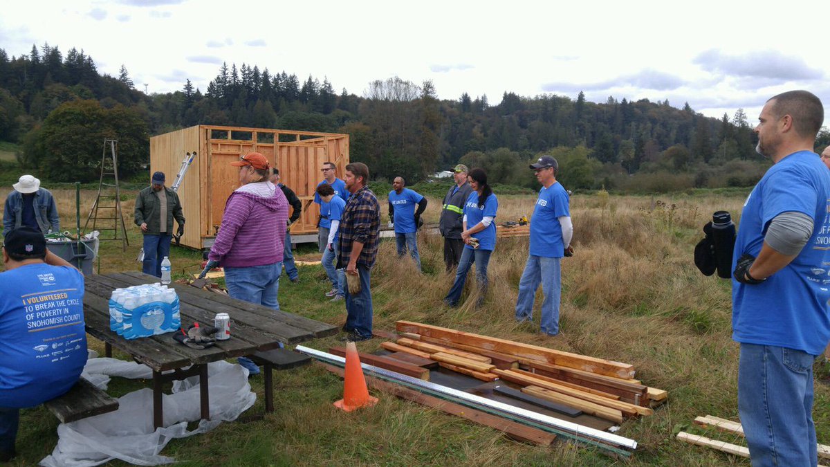 MyCommTrans's tweet photo. @MyCommTrans is building cabins H3-Horses Healing Heroes in Monroe for @unitedwaysnoco Days of Caring. https://t.co/SVx1YTaQu7 #uwscdoc https://t.co/NqlQZkJETx