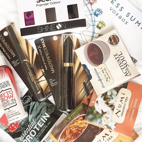 InfluensterCB's tweet image. Every summer is endless with Influenster! Just ask any #ESVoxBox lady!