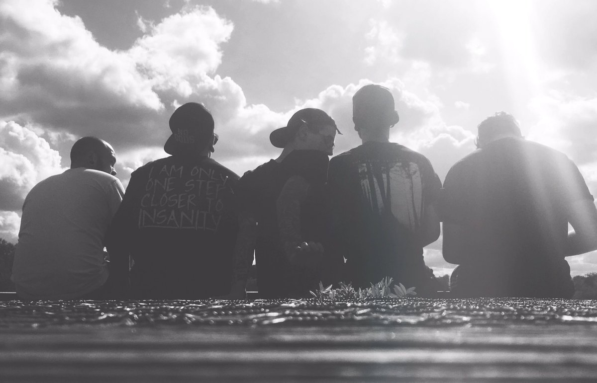 heritagebanduk's tweet photo. Hanging out in Northhampton until we play our next show of this run at The Black Prince. https://t.co/Hw9NnHVNqm
