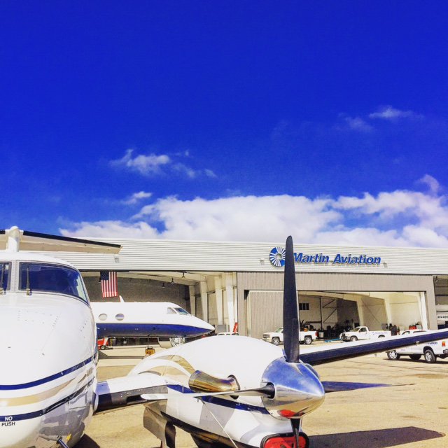martin_aviation's tweet photo. #flyprivate Friday's @johnwayneair #aircrafmaintenance #martincare #aog7148765655 #bizav #avion #avgeek #planespotter #instaplane https://t.co/sDx0pAC93K