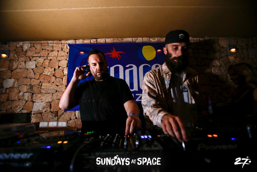 SundaysatSpace tweet media