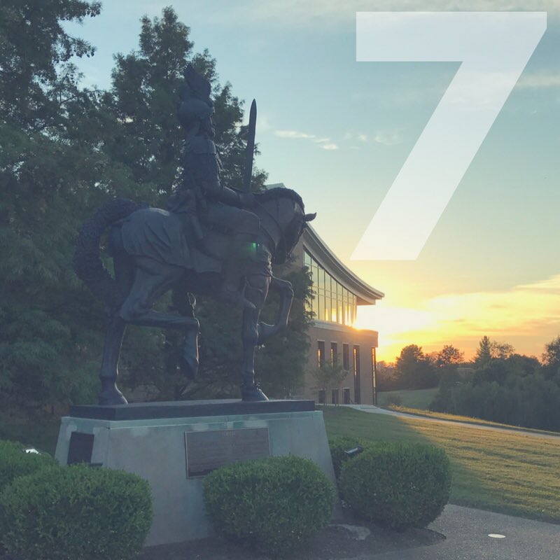 BACatBU's tweet photo. Seven days until Family Weekend starts! If you are registered, remember to check-in at Frazier Hall on Friday, 9/30, 6pm. #BUFamilyWeekend https://t.co/dVY2KyVmTb