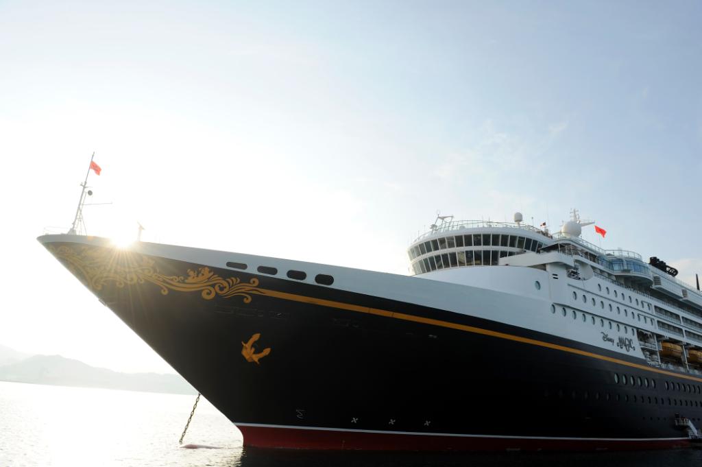 DisneyCruise's tweet photo. #DCLFunFact Friday: DCL was the first to use an innovative, non-toxic hull coating that increases fuel efficiency! https://t.co/WEsQCCEmGN