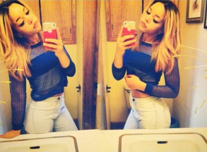 Watch Mamí's leaked NSFW photo on TwXstars