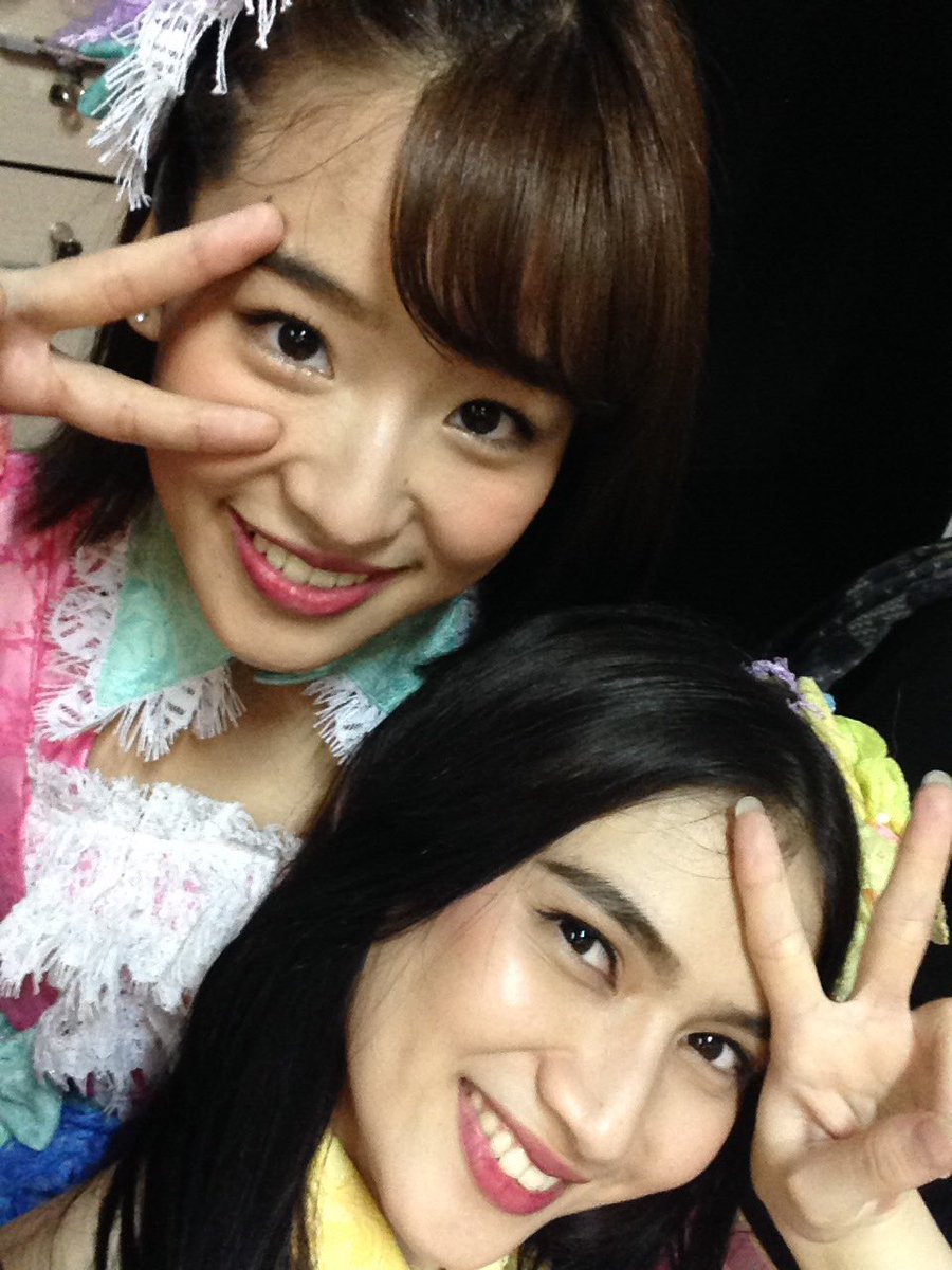 MelodyLaksani's tweet photo. Terima kasih udah pada datang theateran<3<3 https://t.co/UHlEyEr62h