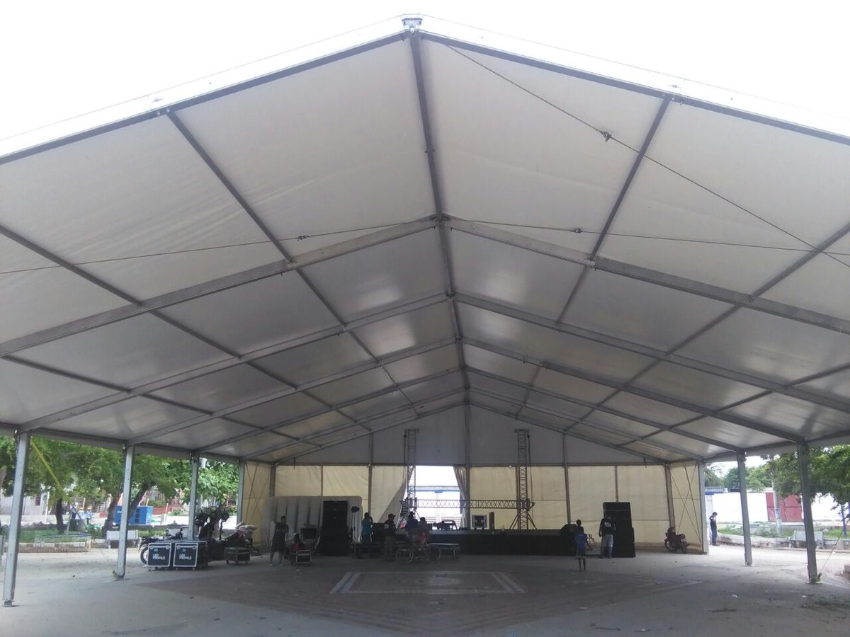 tempolight's tweet photo. Pabellón a 2 aguas. https://t.co/ZJbtDgfCBT