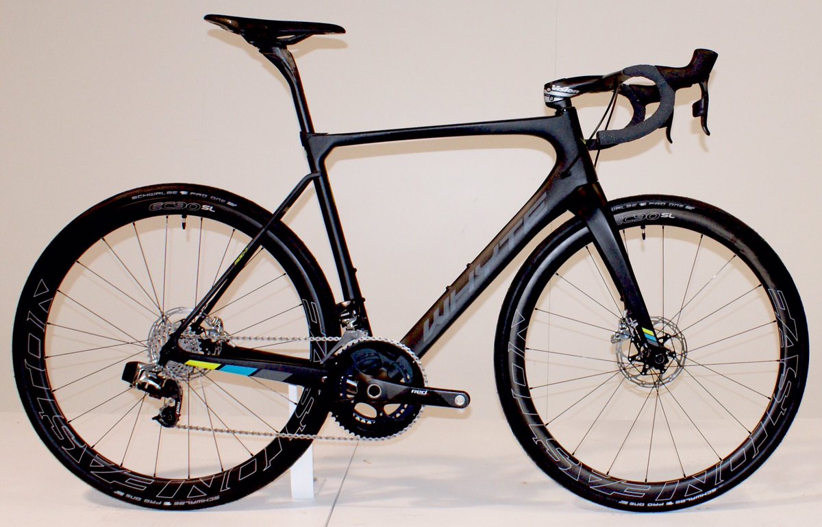 Our new Wessex Sram Red hydraulic E-Tap... Catch it at the <a href="/CycleShow/">@cycleshow</a> Almost certainly the ultimate British winter training bike... 🇬🇧