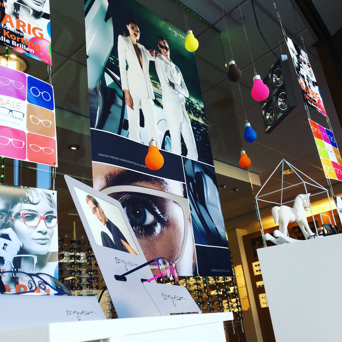 ORGREEN etalage bij Optiek Tilburg 😎