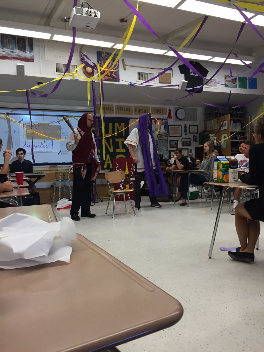 john_ricksen's tweet photo. Best class ever https://t.co/nWLQizyVSy