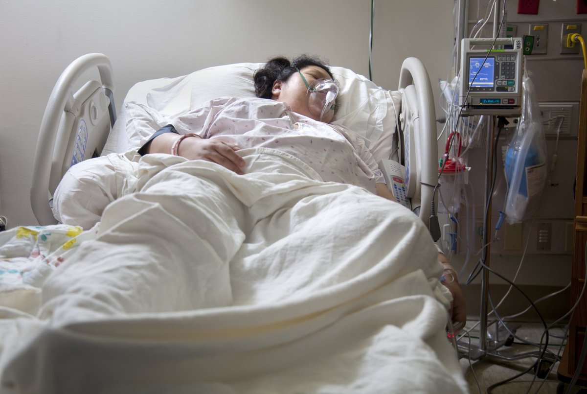theRCN's tweet photo. Patient care will suffer if nursing is not represented in Government. Sign this petition https://t.co/YzZ1Y7dLnI https://t.co/FwHx4RhJ4Y
