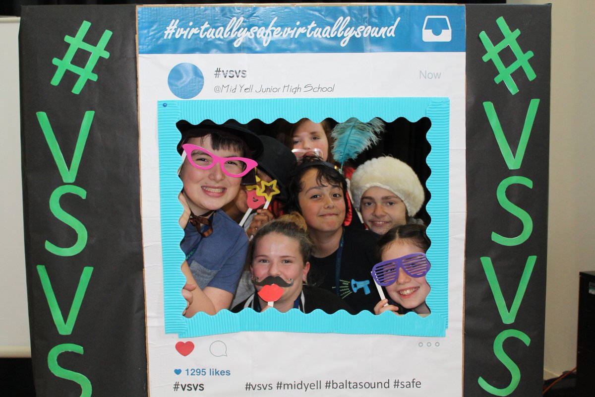 ShetlandYouth's tweet photo. The young people of Yell & Unst made this wonderful photo booth for #VirtuallySafe. Check out these brilliant fotos. https://t.co/UyCKX0xoSS