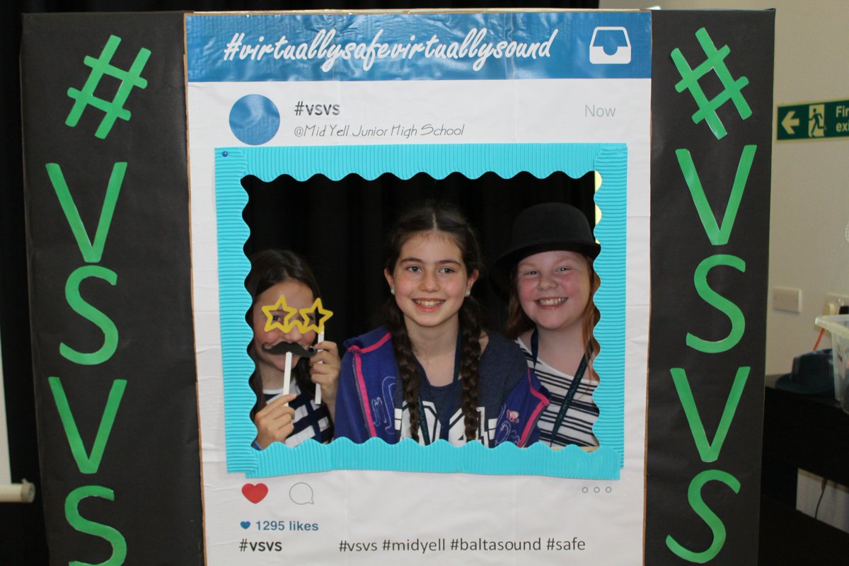ShetlandYouth's tweet photo. The young people of Yell & Unst made this wonderful photo booth for #VirtuallySafe. Check out these brilliant fotos. https://t.co/UyCKX0xoSS
