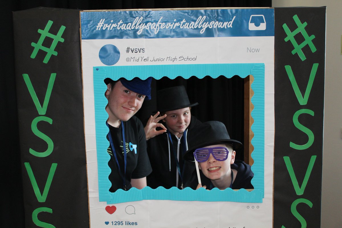 ShetlandYouth's tweet photo. The young people of Yell & Unst made this wonderful photo booth for #VirtuallySafe. Check out these brilliant fotos. https://t.co/UyCKX0xoSS