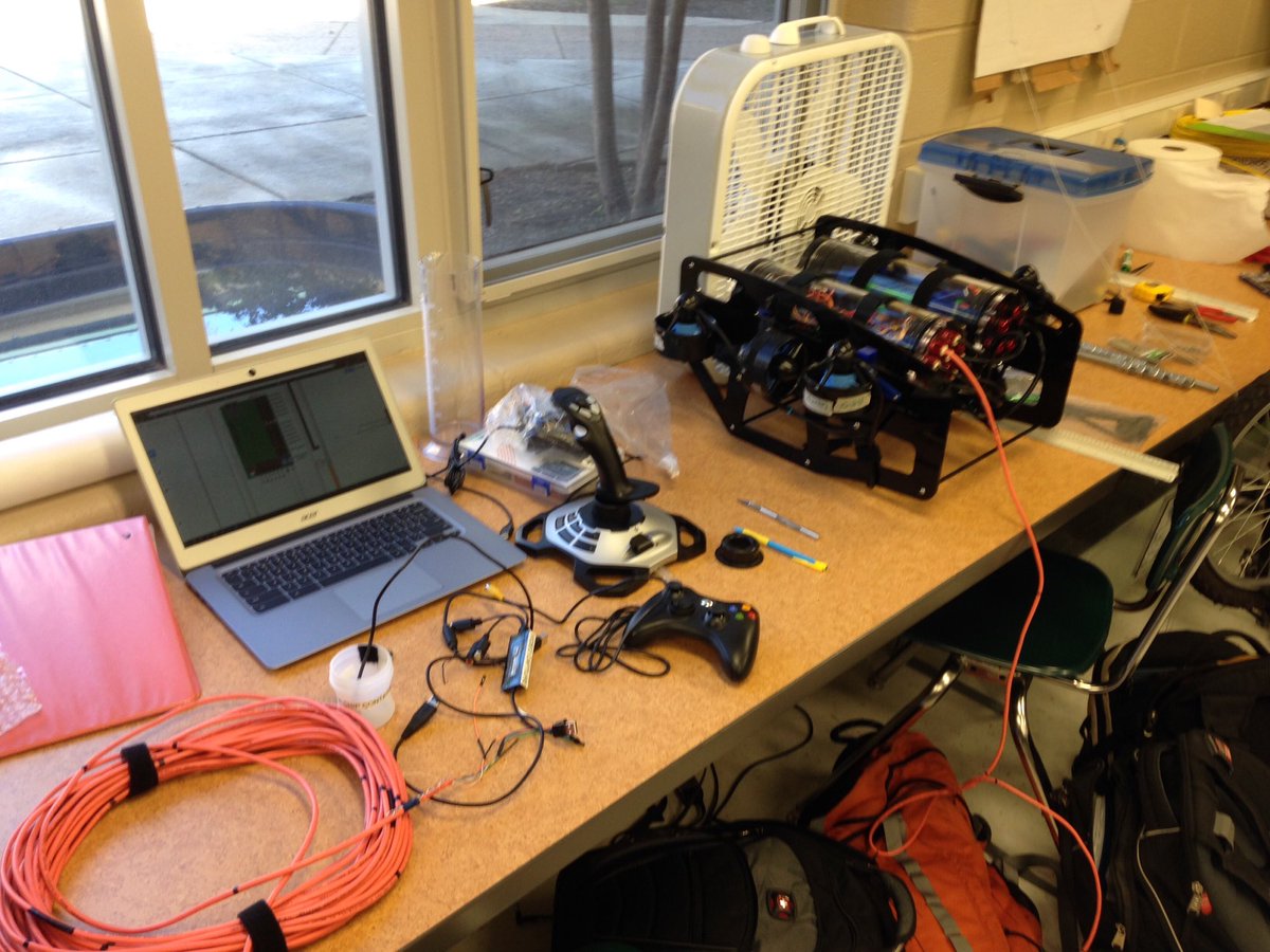 svallen's tweet photo. Busy day in iSTEM! #ProjectXResearch #PosterVideo #SplashTest #Assembly #ProductStructure @BDavidson89 @Ms_NJenkins @DrJeck @TeacherSandraM https://t.co/JR3Jt4CsaR