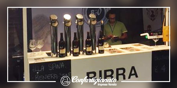 A "BeVé - Beer in Venice" anche <a href="/ivanborsato/">Ivan Borsato Birraio</a> e <a href="/Birrificiob2o/">Birrificio B2O</a>. In alto i calici per la birra artigianale!