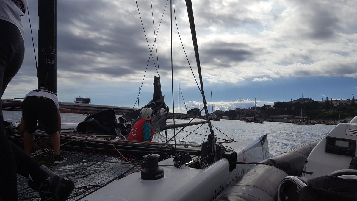 Sails down.  That's all for today. <a href="/extremesailing/">Extreme Sailing</a> <a href="/madeira_islands/">Madeira Islands</a> <a href="/SailPortugal/">SAIL Portugal</a>