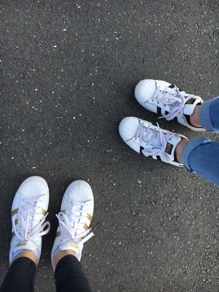 Linxsingr's tweet image. Hab dich lieb 👭