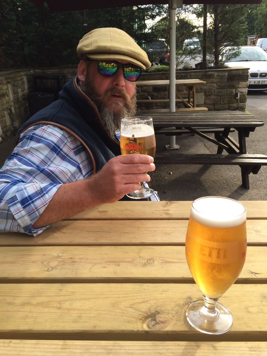 carl1shoot's tweet photo. Cheers @charlie___young you've left me with the #villageidiot #shootcaptain #Magistrate https://t.co/0mtBRdfOKe