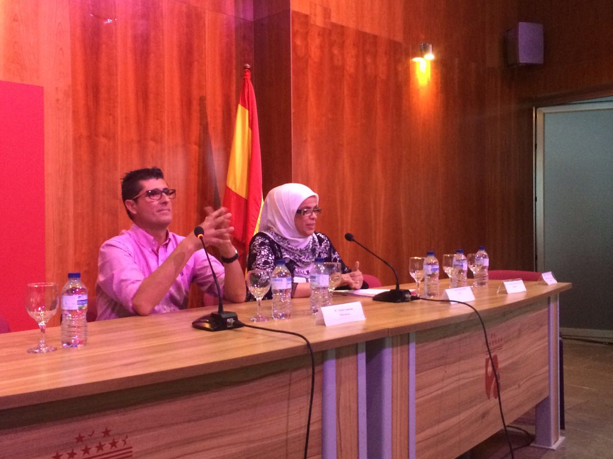 AytoArmilla's tweet photo. Historias de ida y vuelta. La vida de armilleras de distintas procedencias en X Jornadas Intercultural de #Armilla https://t.co/tURrHfV1bP