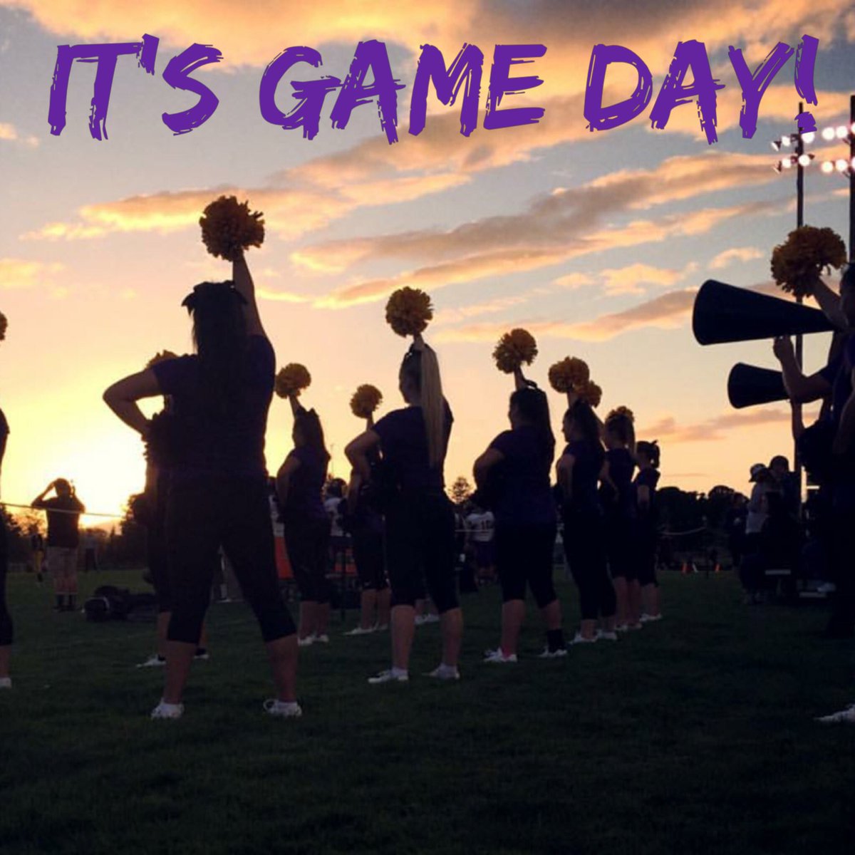 mhspiratecheer's tweet photo. Pirates play at South Umpqua @ 7:00!! #FridayNightLights 🏈🏈🏈 https://t.co/6UxQ5U2KCX