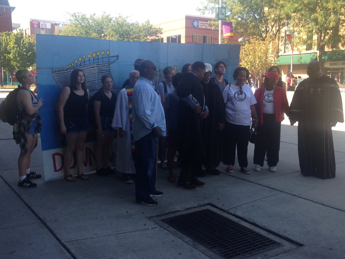 Clergy, neighbors &amp; students: "whats a parade disruption <a href="/TempleUniv/">Temple University</a> wants 2 destroy r neighborhood?" #nonewstadium