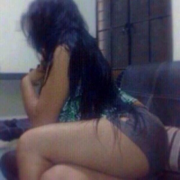 y_yhej's tweet photo. مساء الورد👠👠👠 https://t.co/Dp9s9s9123