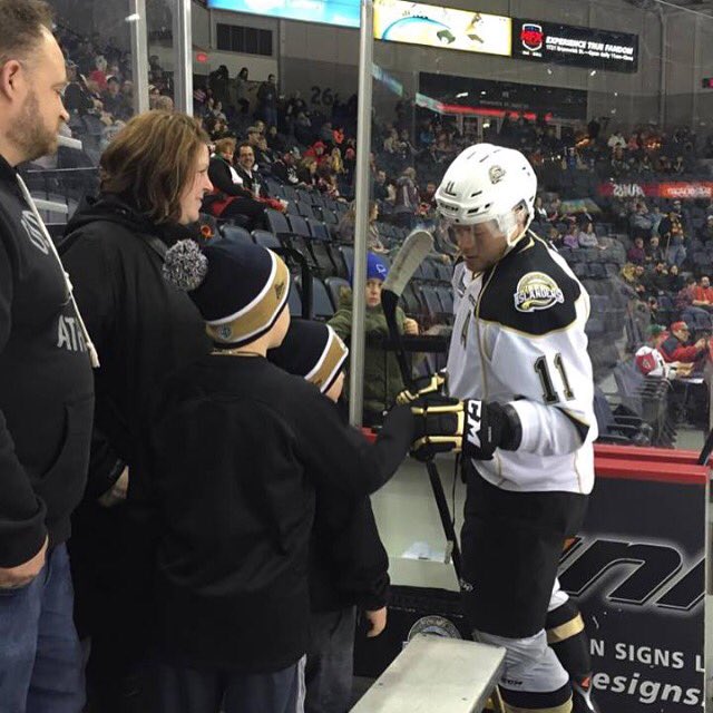 sprong97's tweet image. Best of luck the @IslandersHKY on the home opener tonight and new captain Callum take care of the boys tonight especially @POJoseph15