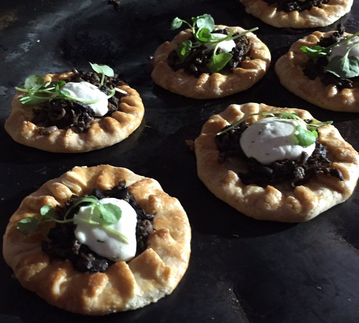 TasteofNS's tweet photo. Between sips at #festivalofwines try the @KDCatering Forest Mushroom Tart #amazing #novascotiaeats #halifax #local #thenslc @foxhillcheese https://t.co/NEi7seNEY9