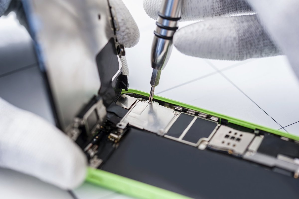 We have revolutionised our company even further and can now repair screens for mobile devices. Give us a call or an email for a free quote!