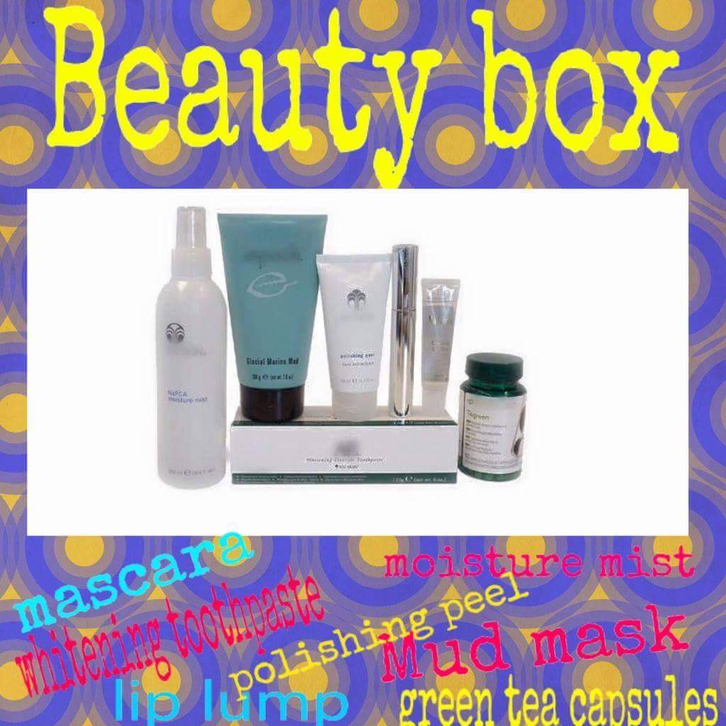 I have 4 of these beauty boxes available at wholesale prices if anyone is interested message me. #topsellers #gift