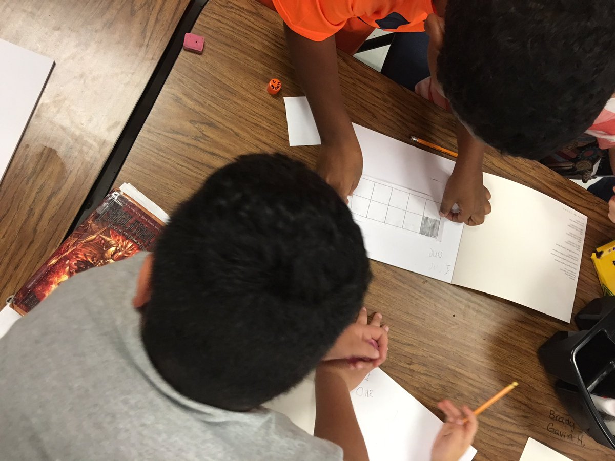Howard5thGrade's tweet photo. Making number books with our kindergarten buddies https://t.co/2KBv5Mr0VM