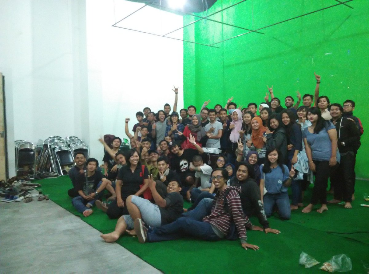 Sisa keriaan temen temen sasindo setelah screening dari beberapa karya yang ada.