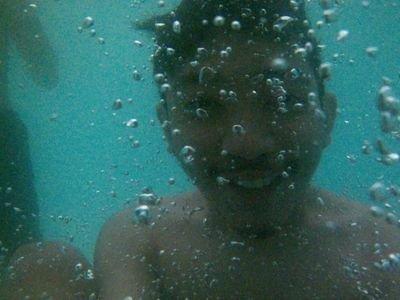 Come hangout with me on #BIGOLIVE. web.live.bigo.sg/2112340609#147…