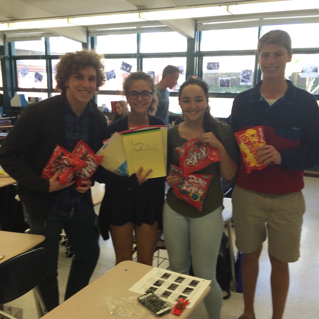 MHSPub's tweet photo. Nothing says: "We love ya lil' buddy!" like flow pads and candy!
#GoMats https://t.co/jBW5DNAe0r