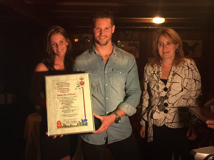 View image on Twitter