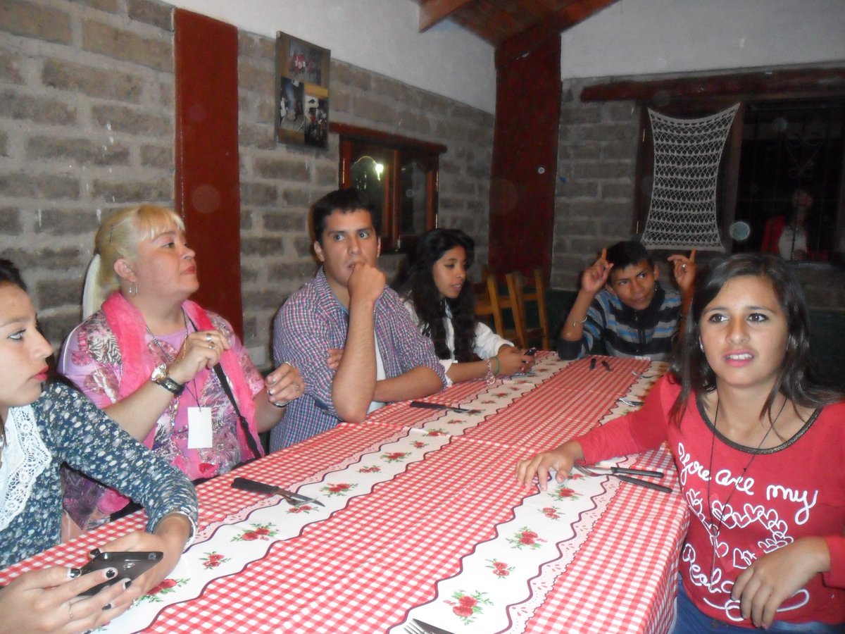MIRTASULCA1's tweet photo. almuerzos cena y otros momentos CAJ Moldes en LaCaldera @5148Caj @LeonardoPilili @chuecocalderaok @CAJSalta @arielsebasm @yolore21 https://t.co/JrnxMQ6VHx