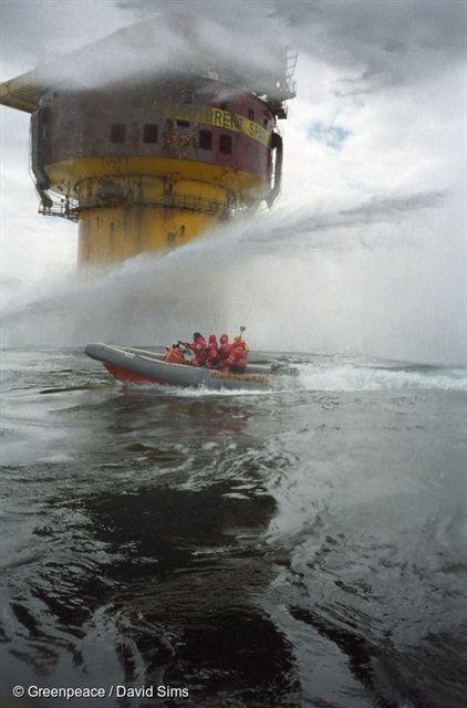 ItsJuElise's tweet image. Brent Spar: The sea is not a dustbin mo.nu/4csR?uid=4BQ1 via @GreenpeaceNZ