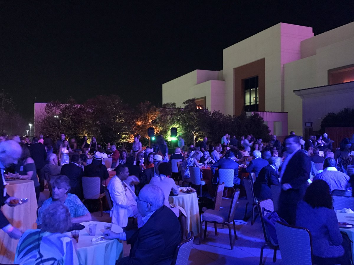 PhilaBar's tweet photo. A great ending to a successful day 1 of #BenchBar16! https://t.co/h4NbaOCul5