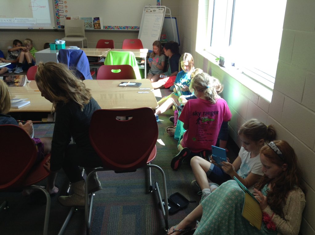 learningrocks5's tweet image. PBIS incentive earned! Technology time rocks!
#boys&apos;side girls&apos; side
#RClearns 
#rctopdogs
@AnkenyRockCreek