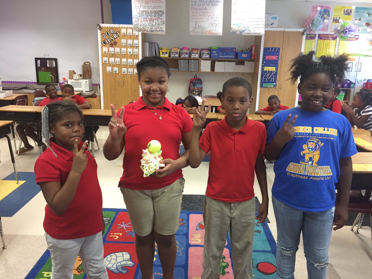 iTeach_Literacy's tweet image. #STEM My 3rd graders love Science 🔬, Technology💻, Engineering👷🏾, &amp;amp; Mathematics➕ #TowerChallenge #Winners