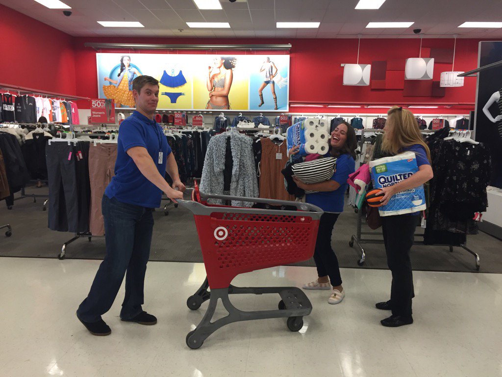 KellyBergman2's tweet photo. #teamwestgate #synergize #thingsescalatedquickly https://t.co/FCLc8M48Lp