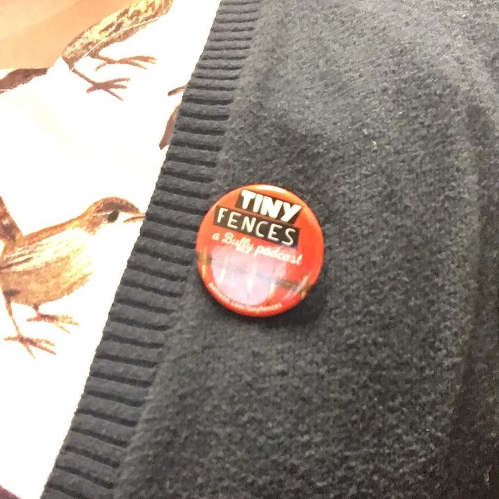 tinyfences's tweet image. #TinyButtons have been spotted in the wild! This one's on co-host @awestaway! #patreon #po… ift.tt/2cXxSf8