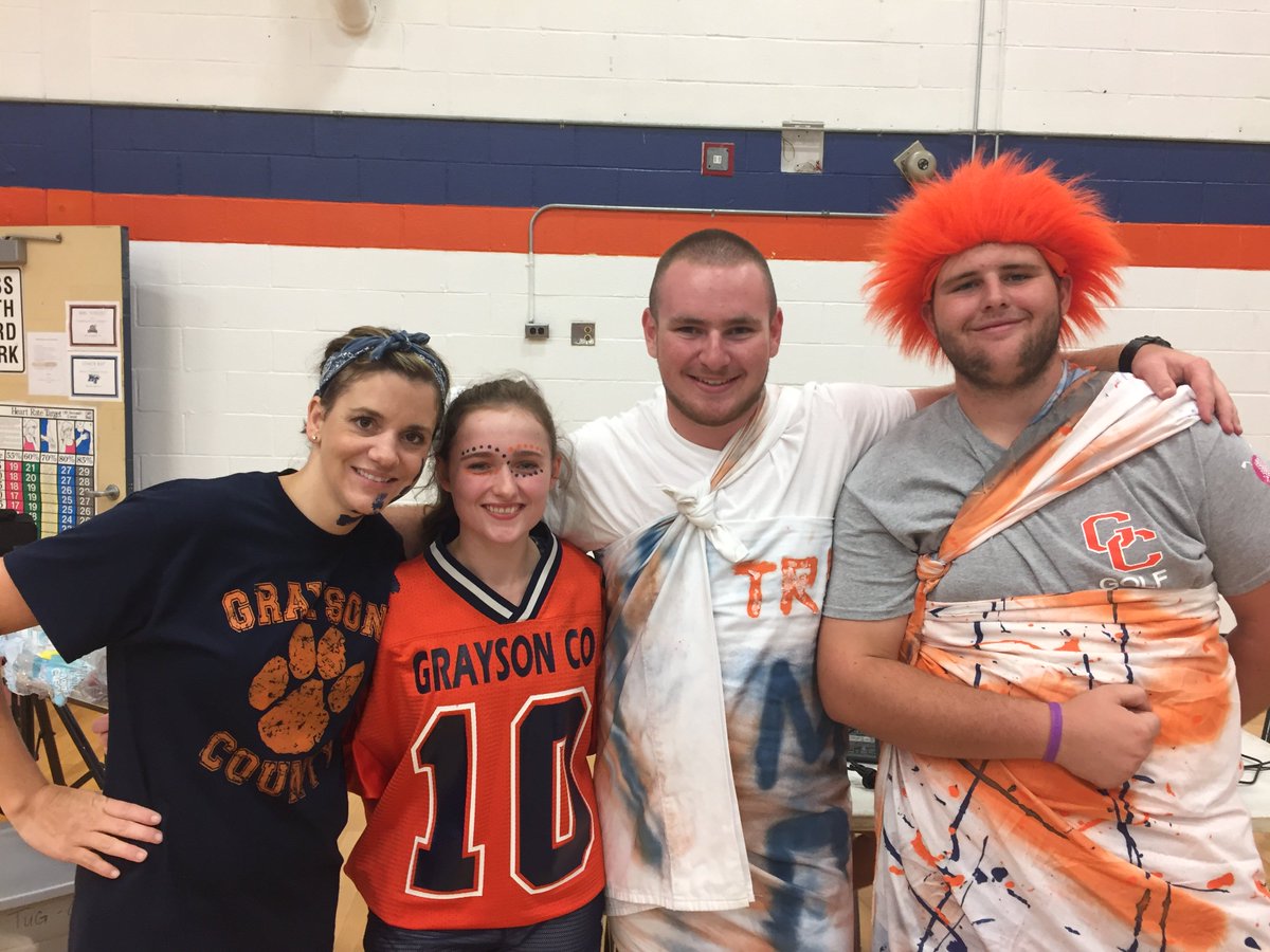 gchs_cougars's tweet photo. We will wrap up a great week tonight at the football game.  Kickoff at 7.  Come  support our cougars.  #GCSpirit  #weareGC  #beatBreck https://t.co/DgH0PwI4LV